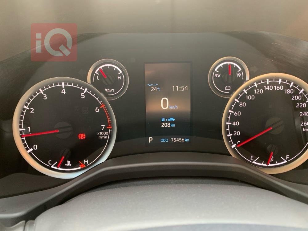 تۆیۆتا لاند کروزەر